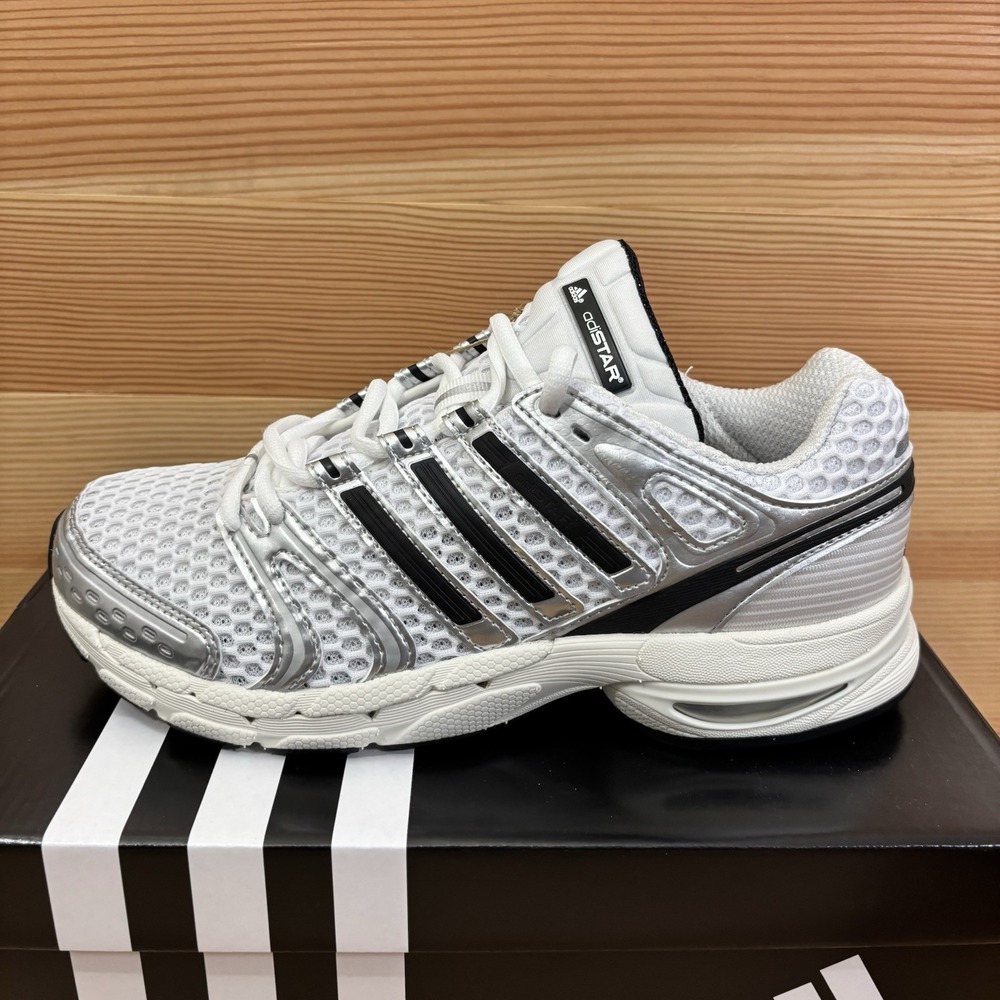Adidas Adistar Control 5 Cloud White Core Black Silver Metallic Woman's Sz 7.5